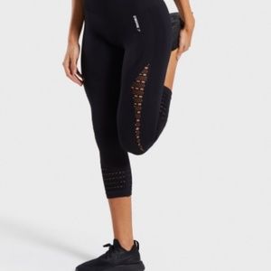 ENERGY+ SEAMLESS CROPPED LEGGINGS